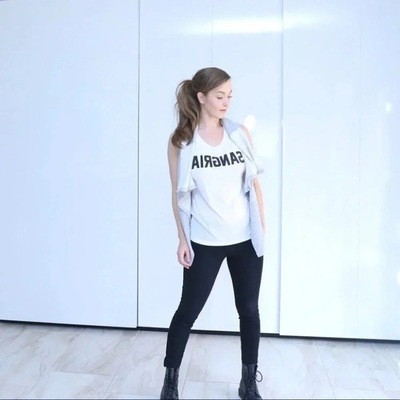 Flyaway casual cardi vest - Picture 3 of 6